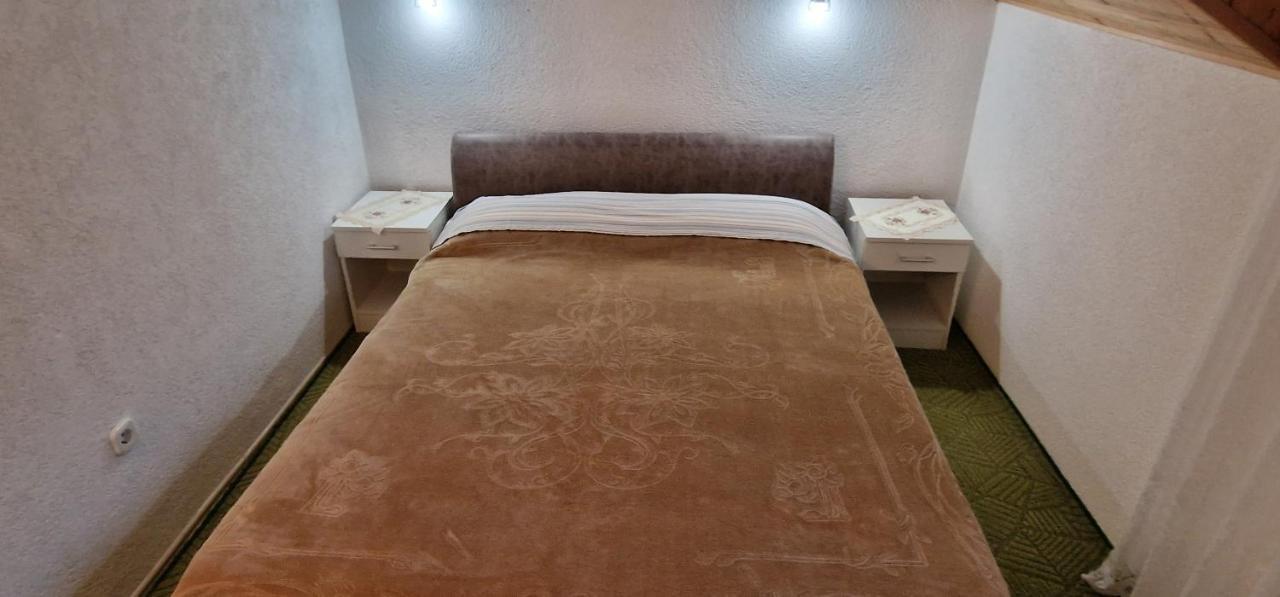 House Samardzic Hotel Jezerce Bagian luar foto