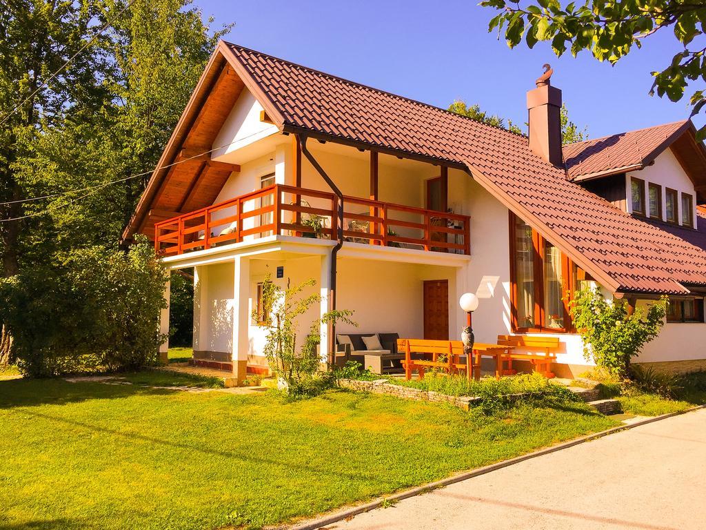 House Samardzic Hotel Jezerce Bagian luar foto